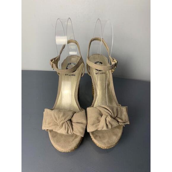 Guess Womens Beige Bow Wedge Sandals Size 6.5 - Picture 2 of 8